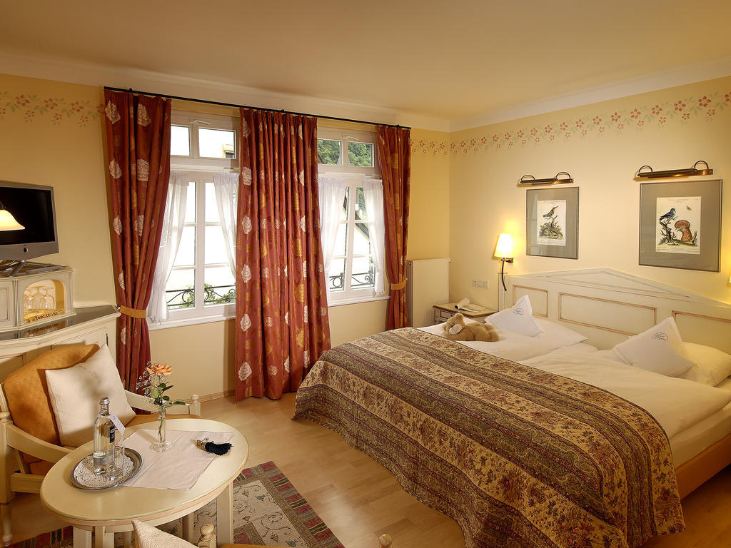 Landhotel Zum Baeren Balduinstein Ruang foto